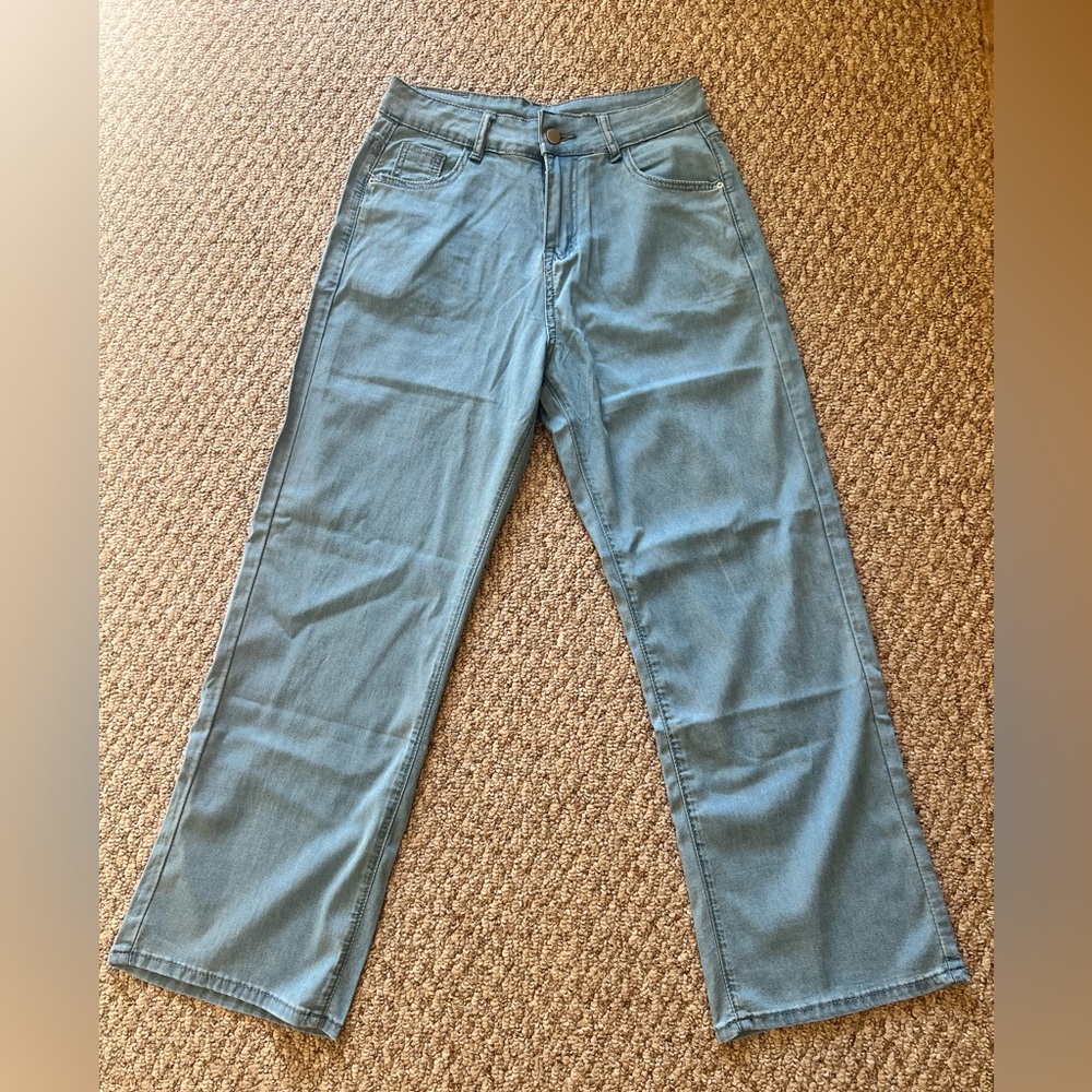 Women’s Light Wash High Rise Wide Leg LightDenim Jeans Sz 29 (fits Size 6)